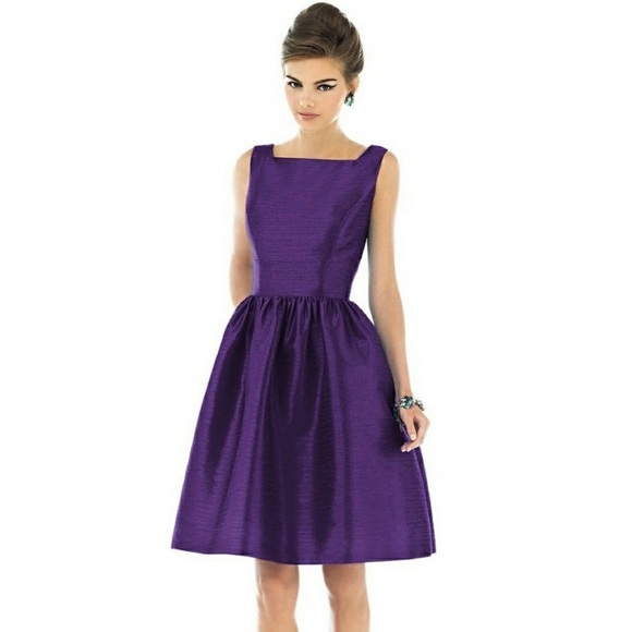 ALFRED SUNG Dresses & Skirts - Elegant Purple Sleeveless Fit-and-Flare Dress